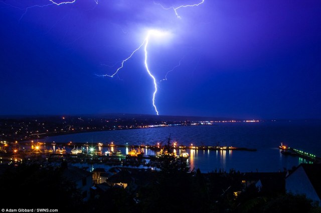 lightning penzance